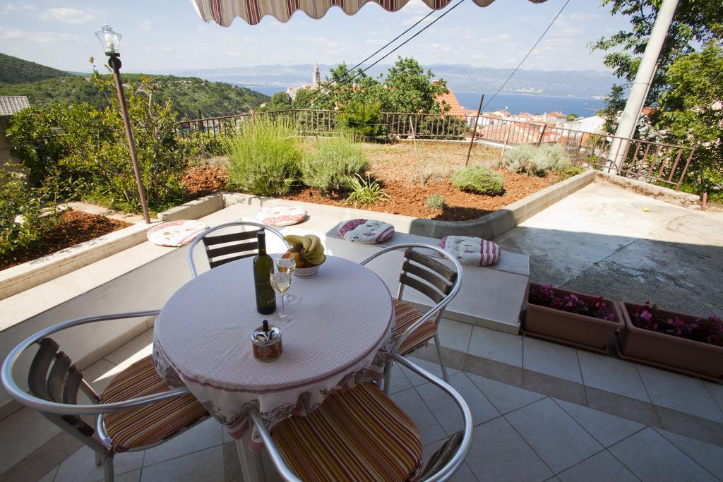 Apartments Marija Vrbnik  Luaran gambar